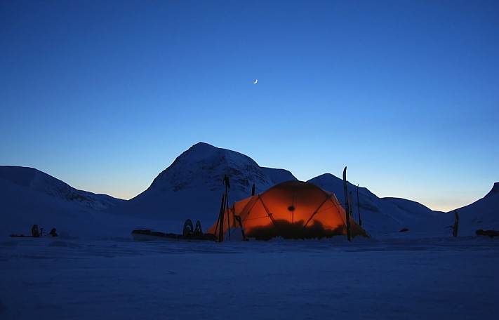 Evening Ambience - Oliver Seiler
Photo:&nbsp;'2005 Mar 12 18:23'
Original size:&nbsp;1,024 x 657; 399 kB
Filename:&nbsp;'Evening Ambience - Oliver Seiler'