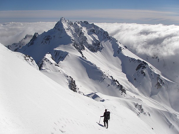 Mt Alarm -
Photo:&nbsp;Daniel Rogerson
Photo:&nbsp;'2008 Oct 26 16:19'
Original size:&nbsp;1,024 x 768; 685 kB
Filename:&nbsp;'Mt Alarm - Daniel Rogerson'