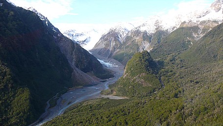 a_01.jpg: 1365x768, 164k (2014 Jul 21 06:48)