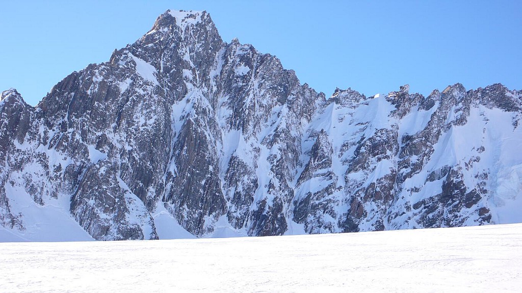 click on the photo to download the original image

a_06