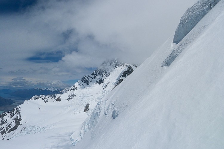 Weather starts to deteriorate in the early afternoon