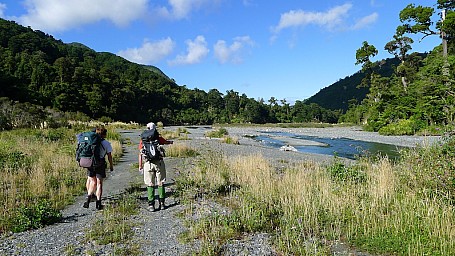 river.jpg: 1024x576, 364k (2014 Jul 21 06:56)