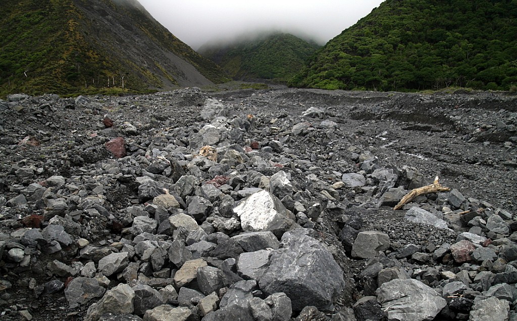 click on the photo to download the original image

OLS-TTC-Peter Barber-Aluvial Fan Debris