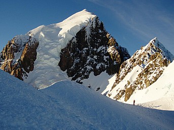 click to see gallery

Mt Cook north ridge from Vancouver summit ridge
Original size:&nbsp;1,370 x 1,024; 173 kB
Filename:&nbsp;'04 Mt Cook north ridge from Vancouver summit ridge'