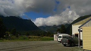 click to see gallery


Photo:&nbsp;'2014 Sep 28 12:14'
Original size:&nbsp;1,600 x 900; 378 kB
Filename:&nbsp;'P1010645'