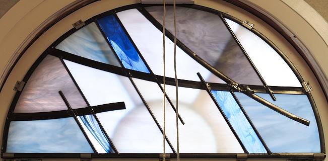 Stained glass P 8070401
Photo:&nbsp;Alan
Original size:&nbsp;2,362 x 1,161; 942 kB
Filename:&nbsp;'Alan stained glass P8070401'