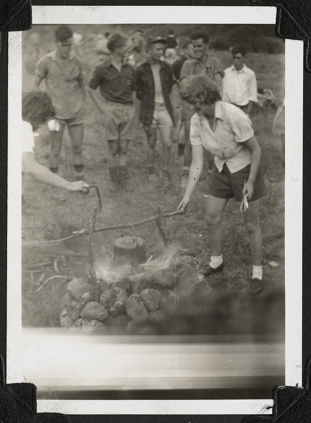 click on the photo to download the original image

19qq ttc369 Billy boiling