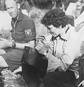 click on the photo and click again on the photo to download the original image

1940 son Photo John Pascoe, Tararua TC collection