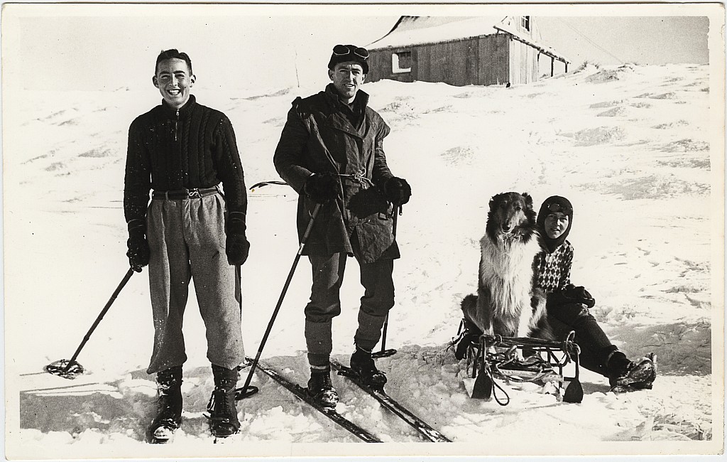 click on the photo to download the original image

19qq ttc188 Skiing at Kime