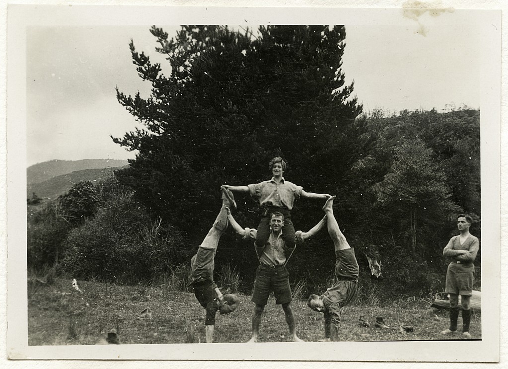 click on the photo to download the original image

19qq ttc576