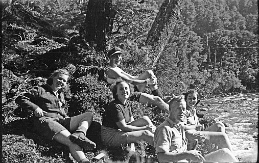 Alex Marks photos 1
Original size:&nbsp;4,152 x 2,620; 2,976 kB
Filename:&nbsp;'Alex Marks photos1'