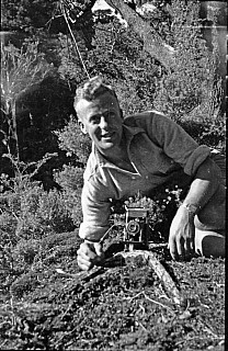 Alex Marks 4
Original size:&nbsp;2,656 x 4,096; 4,266 kB
Filename:&nbsp;'AlexMarks4'