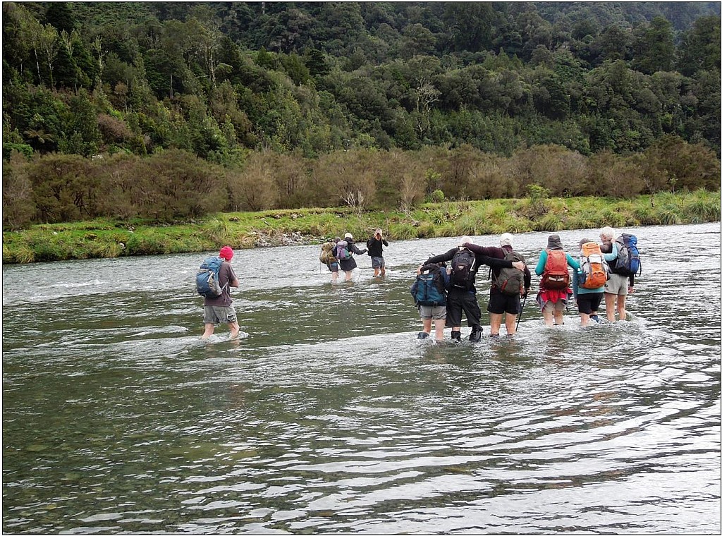 click on the photo to download the original image

Sayer2