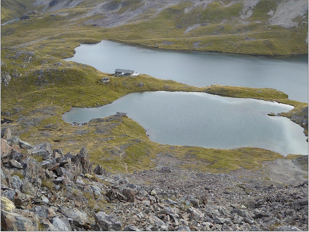 click on the photo to download the original image

Angeles1