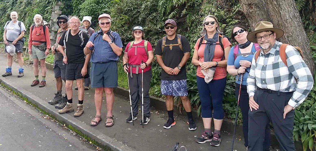 click on the photo to download the original image

Miramar3