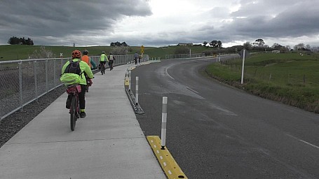 Hawkesbay6.jpg: 1129x635, 123k (2022 Oct 13 01:29)