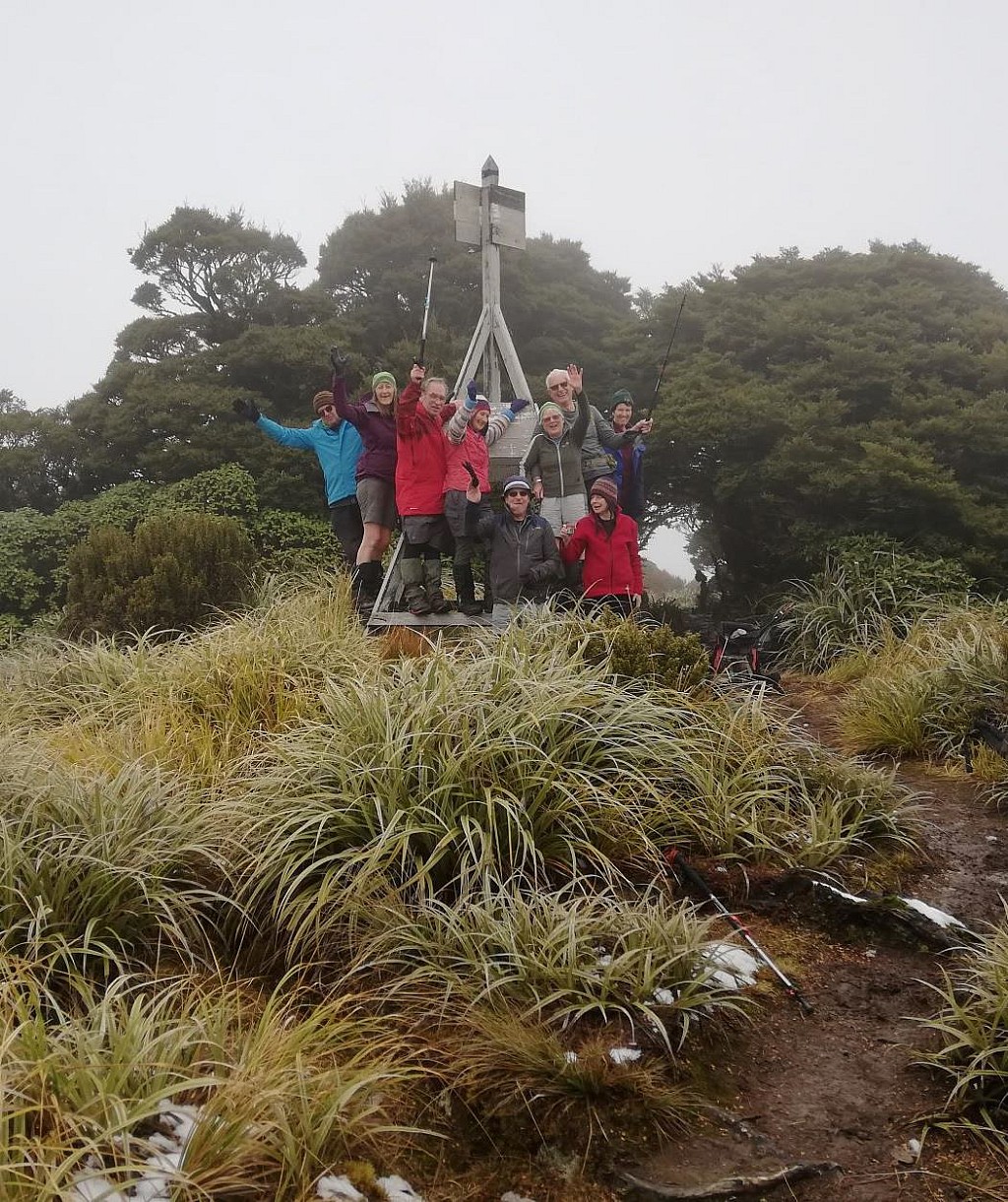 click on the photo to download the original image

Kapakapanui1