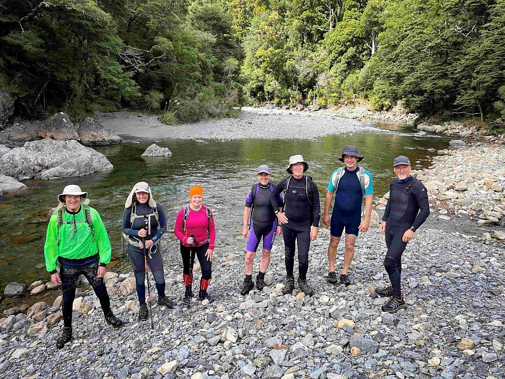 click on the photo to download the original image

Tau2