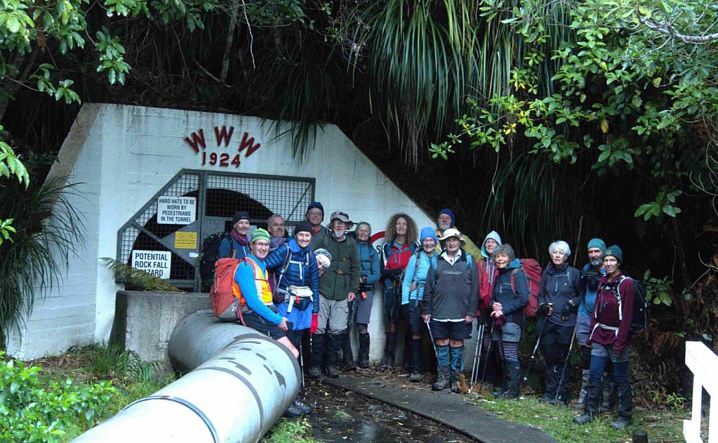 click on the photo to download the original image

Wainui2