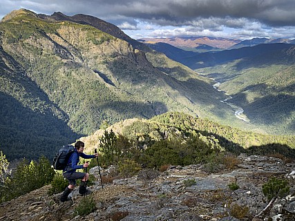 LC 17
Photo:&nbsp;'2025 Oct 27 08:27'
Original size:&nbsp;4,032 x 3,024; 8,895 kB
Filename:&nbsp;'LC17'