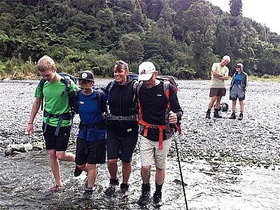 RiverCrossingsSimonJackMichelleMikeChrisPeggy.jpg: 500x375, 253k (2017 Feb 10 00:00)